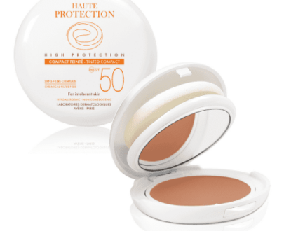 AVENE Kompaktný mejkap SPF50 – svetlý 10 g