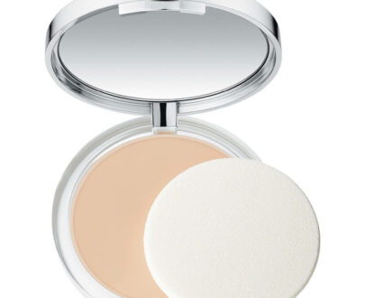 Clinique Kompaktný púdrový mejkap Almost Powder SPF 15 (Powder Make-Up) 10 g 01 Fair (VF)