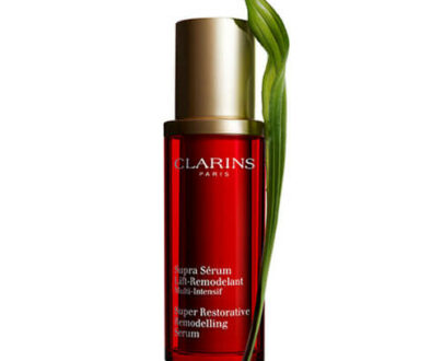 Clarins Protistarnúci remodelačný sérum Super Restorative (Remodelling Serum) 30 ml