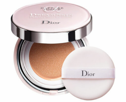 Dior Hydratačný make-up v hubke SPF 50 Capture Dreamskin Moist & Perfect Cushion Foundation 2 x 15 g 030 Medium Beige