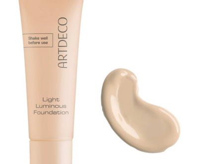 Artdeco Ľahký rozjasňujúci make-up ( Light Luminious Foundation) 25 ml 16 Warm / Warm Nude