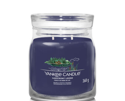 Yankee Candle Aromatická sviečka Signature sklo stredná Lakefront Lodge 368 g