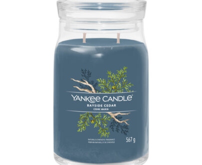 Yankee Candle Aromatická sviečka Signature sklo veľké Bayside Cedar 567 g