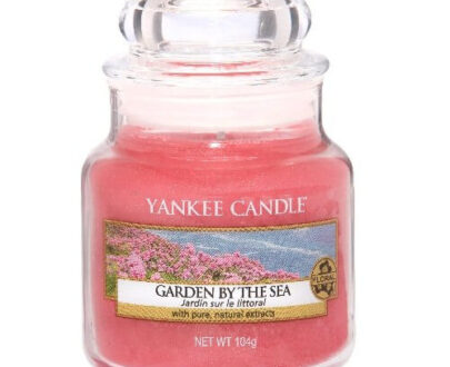 Yankee Candle Aromatická sviečka Classic malá Garden By The Sea 104 g