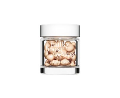 Clarins Rozjasňujúci make-up v kapsuliach Milky Boost Capsules 30 ml 05
