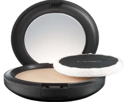 MAC Cosmetics Jemný presovania púder (Blot Powder Pressed) 12 g Medium Dark