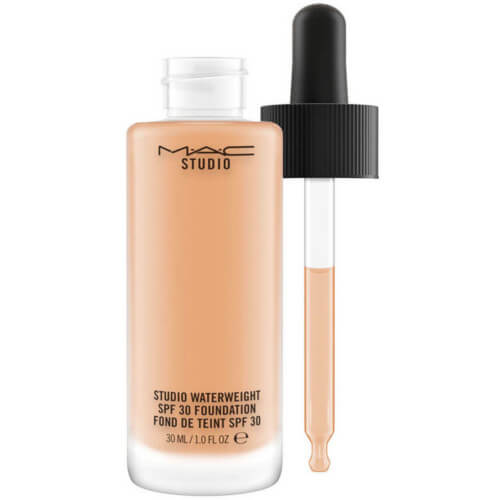 MAC Cosmetics Tekutý make-up Studio Waterweight SPF 30 (Foundation) 30 ml NC42 MAC Cosmetics Tekutý make-up Studio Waterweight SPF 30 (Foundation) 30 ml NC42