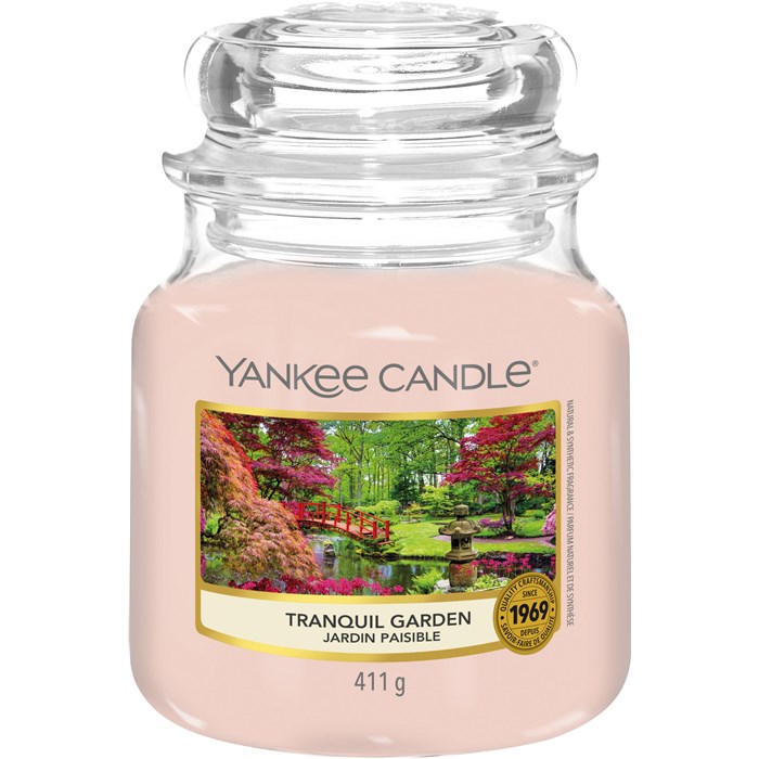 Yankee Candle Aromatická sviečka Classic stredná Tranquil Garden 411 g Yankee Candle Aromatická sviečka Classic stredná Tranquil Garden 411 g
