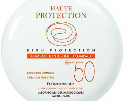 AVÈNE Kompaktný make-up SPF 50 tmavý 10 g